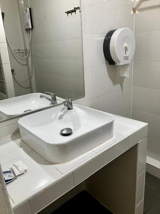 Hotel Pakdee House Udon Thani Exterior foto