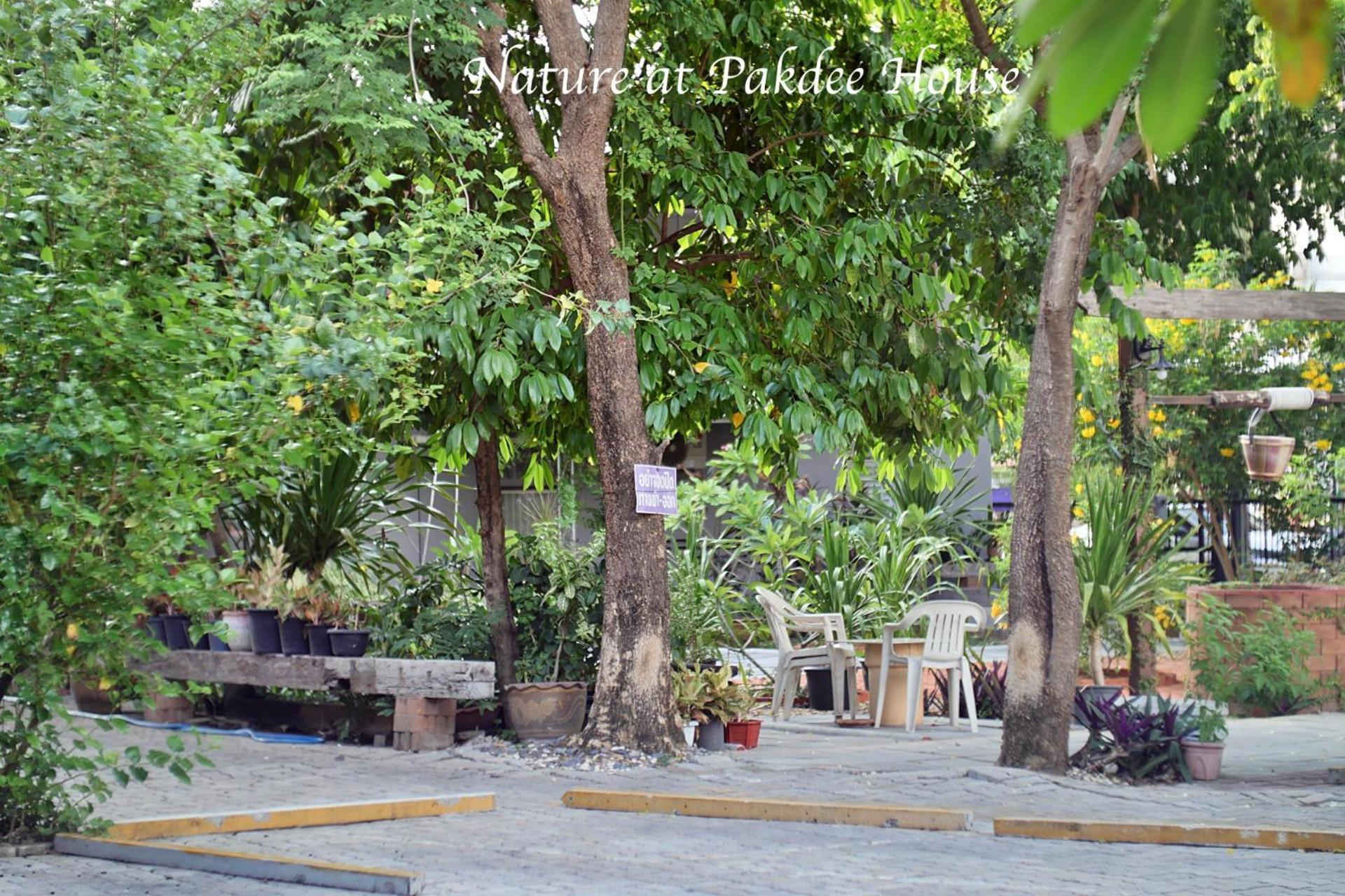 Hotel Pakdee House Udon Thani Exterior foto