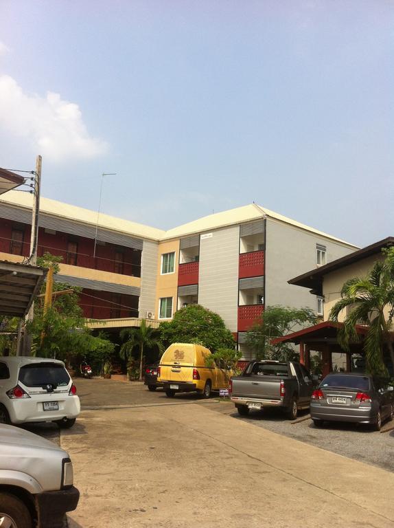 Hotel Pakdee House Udon Thani Exterior foto