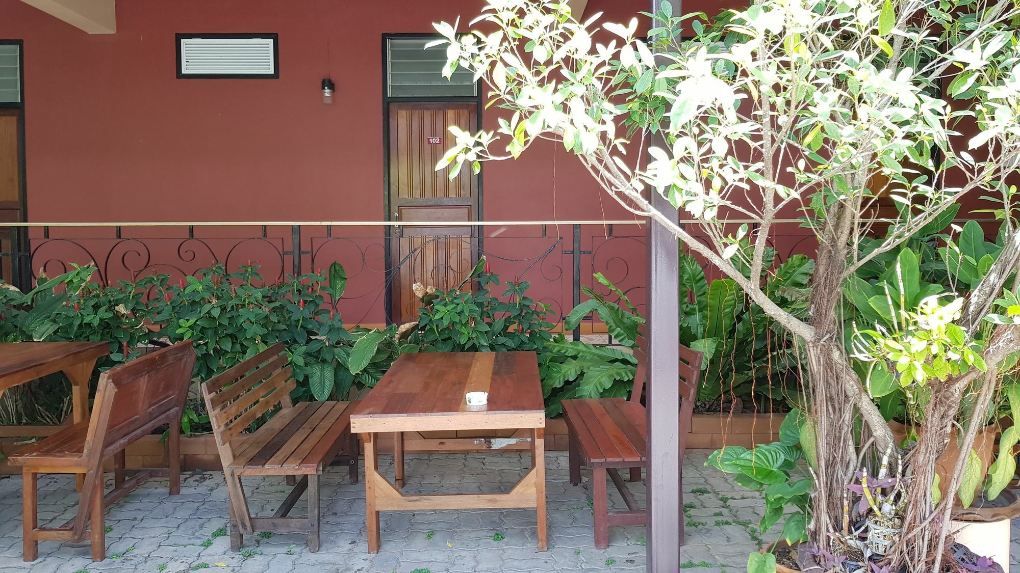 Hotel Pakdee House Udon Thani Exterior foto